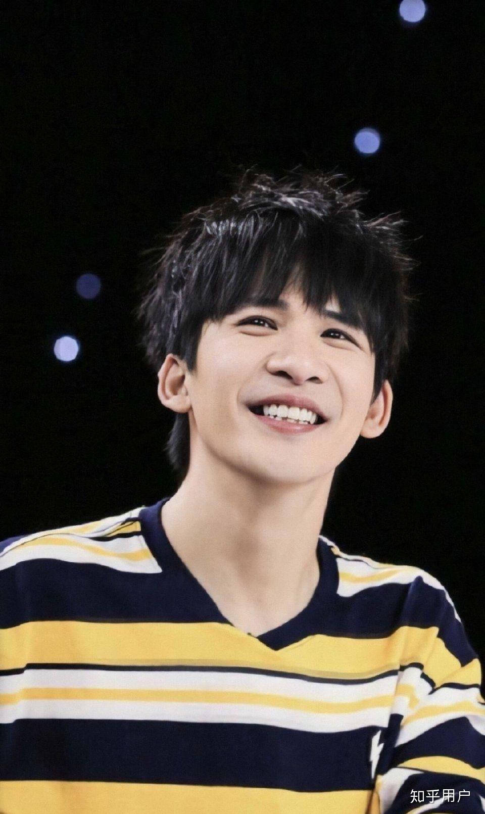 你相册里边有没有爱不释手的大张伟的照片?