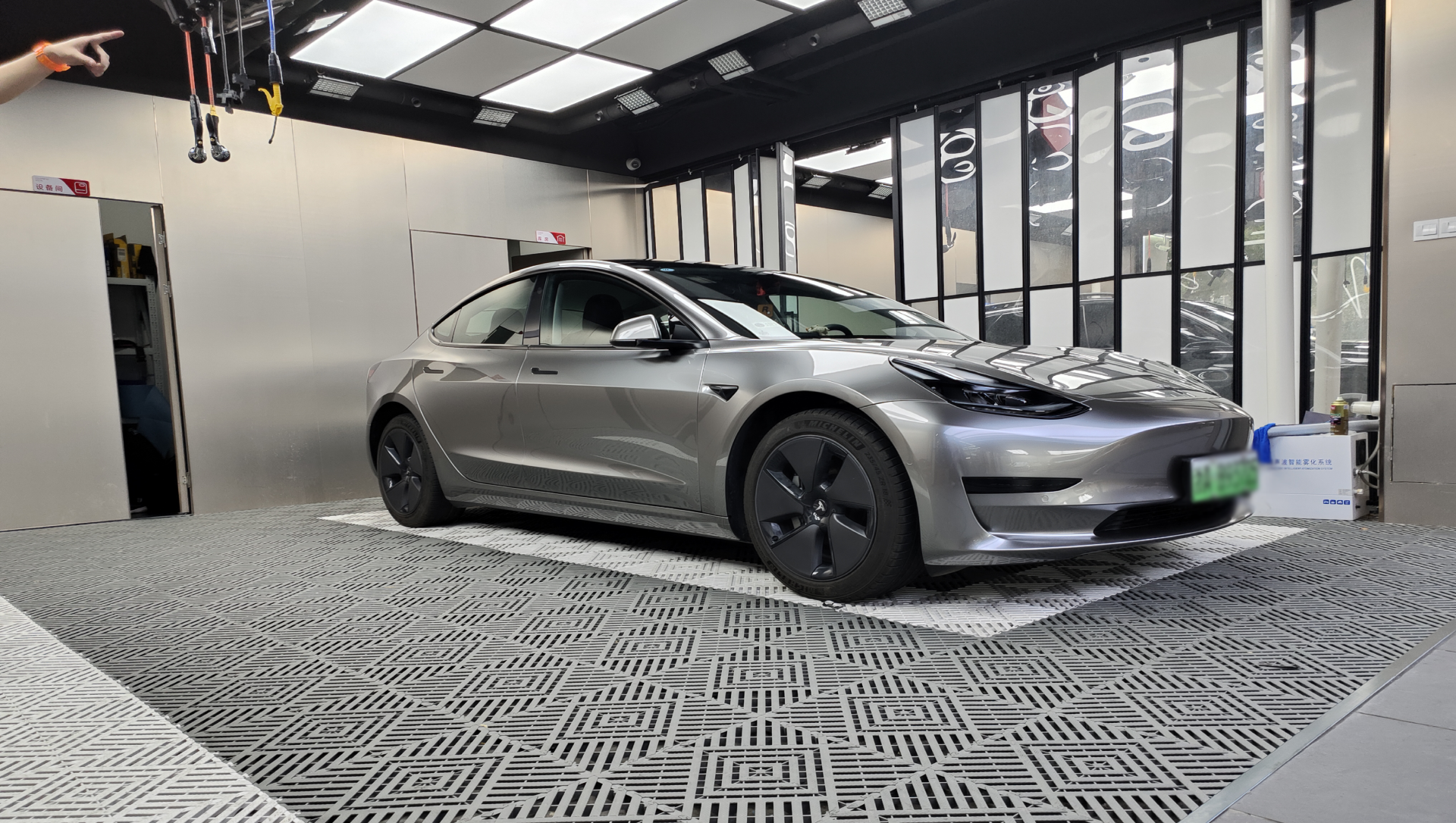 门店实拍特斯拉model3