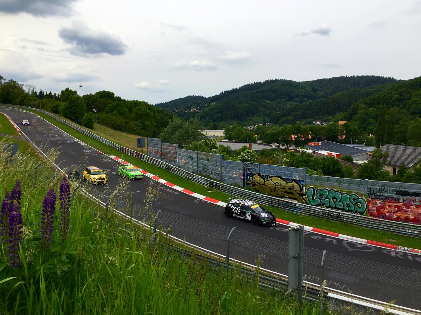 游记】没去过纽北也好意思叫键盘车神？ -- 自驾纽博格林极简游记- 知乎