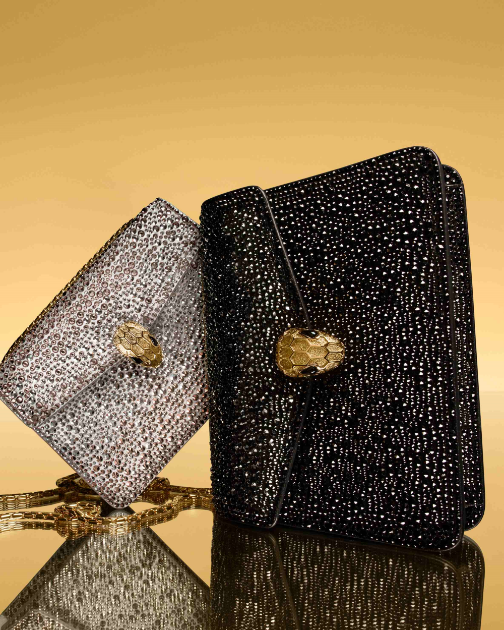 bvlgari宝格丽向新启程 倾力打造2023秋冬新款serpenti系列灵蛇包袋