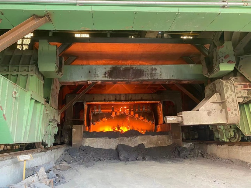 钢渣辊压破碎处理过程红外测温系统