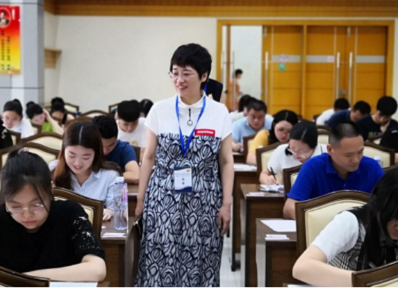 有偿补课”遭校方开除,代课老师委屈质问表不满:每月1500,凭啥想买我24小时? - 知乎