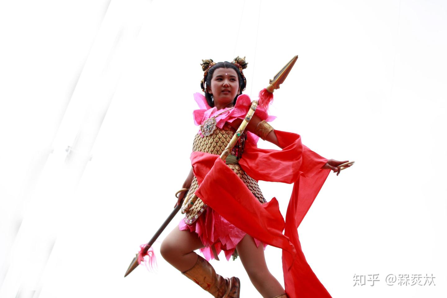 三太子哪吒究竟是男是女?为什么哪吒在神话传说中的形象差距很大? - 知乎