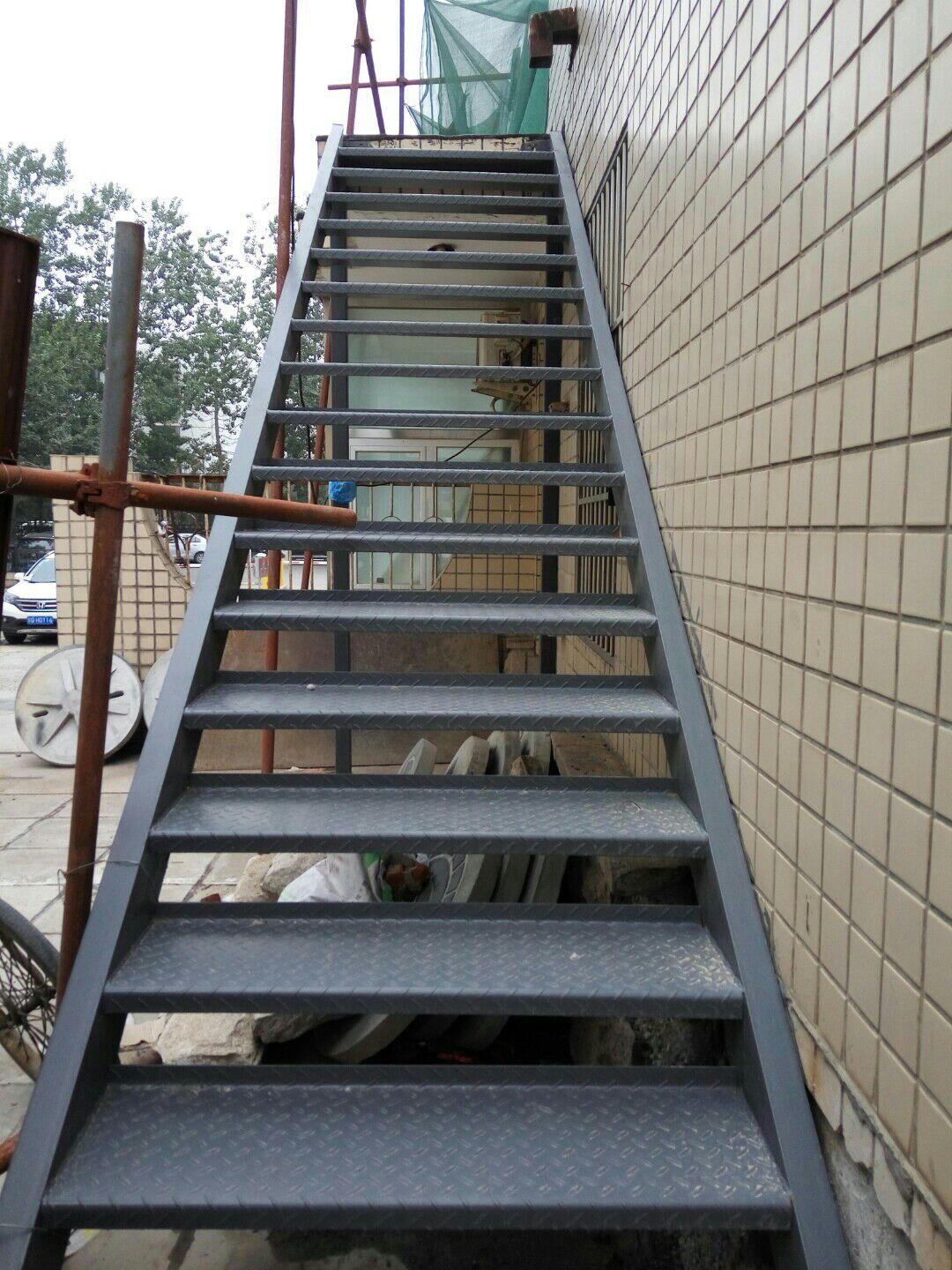 北京阁楼搭建楼梯制作安装