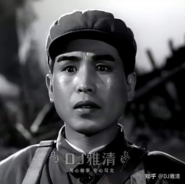 张良也是15岁就参军了,在卫士剧团做演员