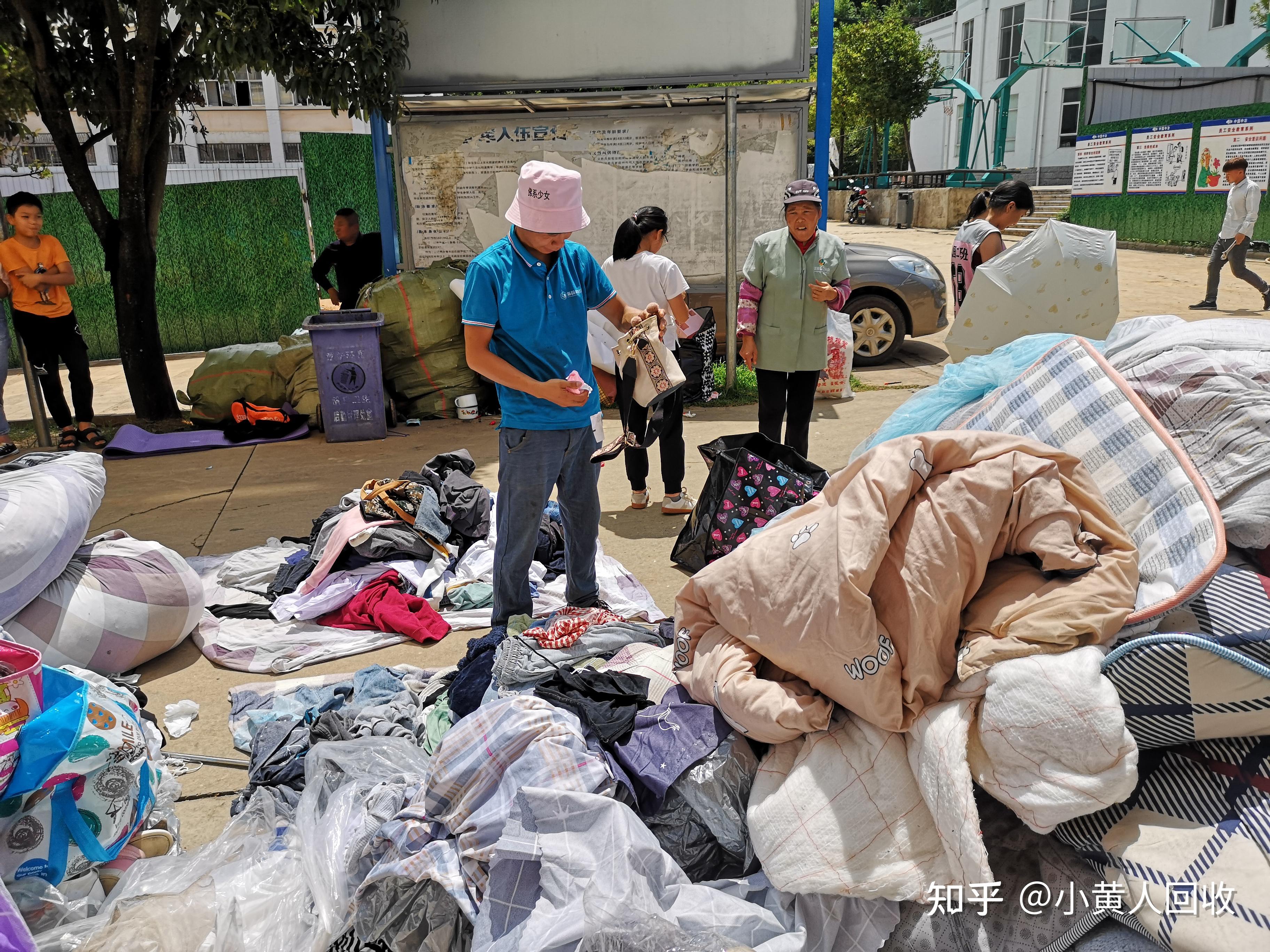 不靠人脉和经验，记住这几种旧衣服回收销路，你也能年入30万 - 知乎