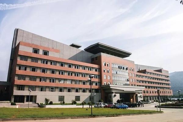 江南大学梅园校区,设计学院建筑外观