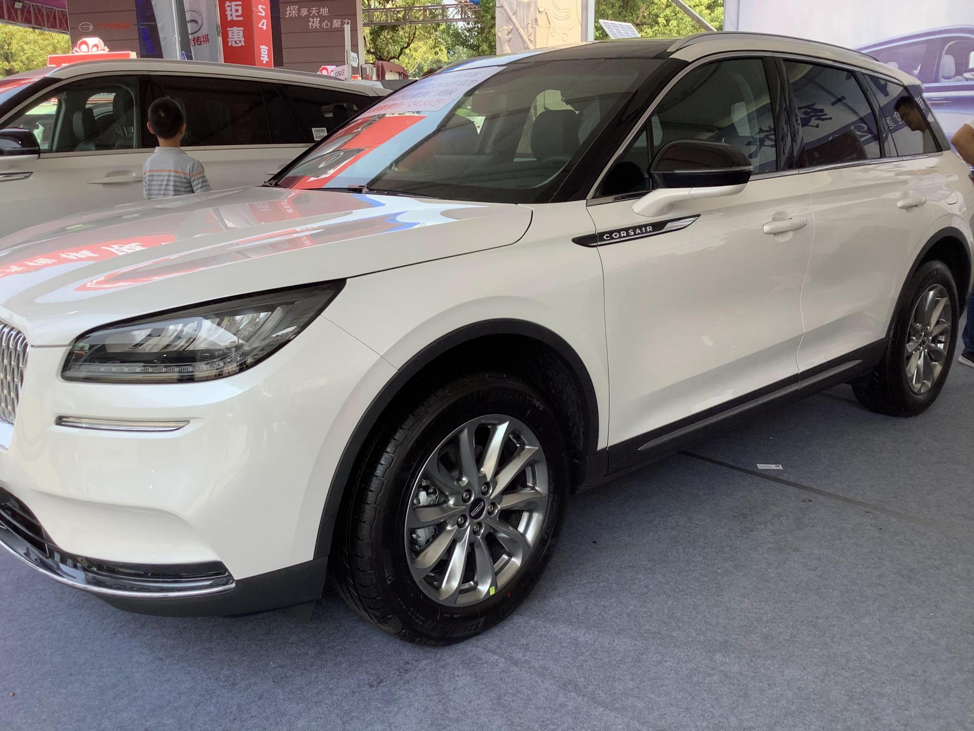 林肯冒险家本地车展现身铂钻白很大气20t8at顶配仅3458万