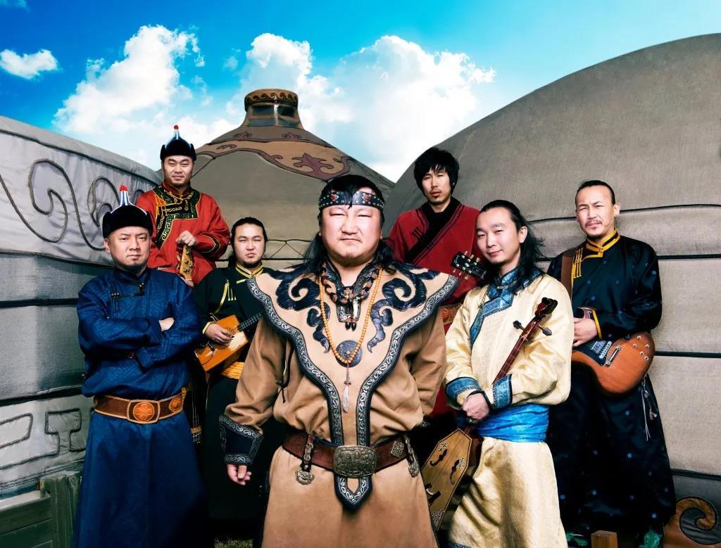 77 民族服饰,马头琴,蒙古包,蓝天白云,杭盖早期的照片鲜明地表现了