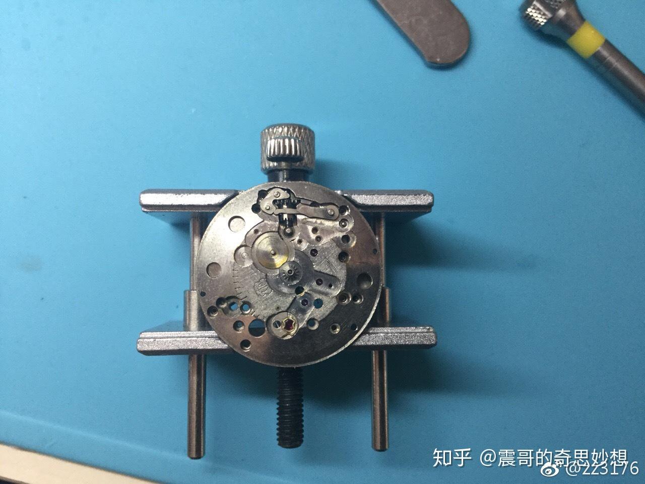 保养eta1080机芯的enicar瑞士英纳格手表