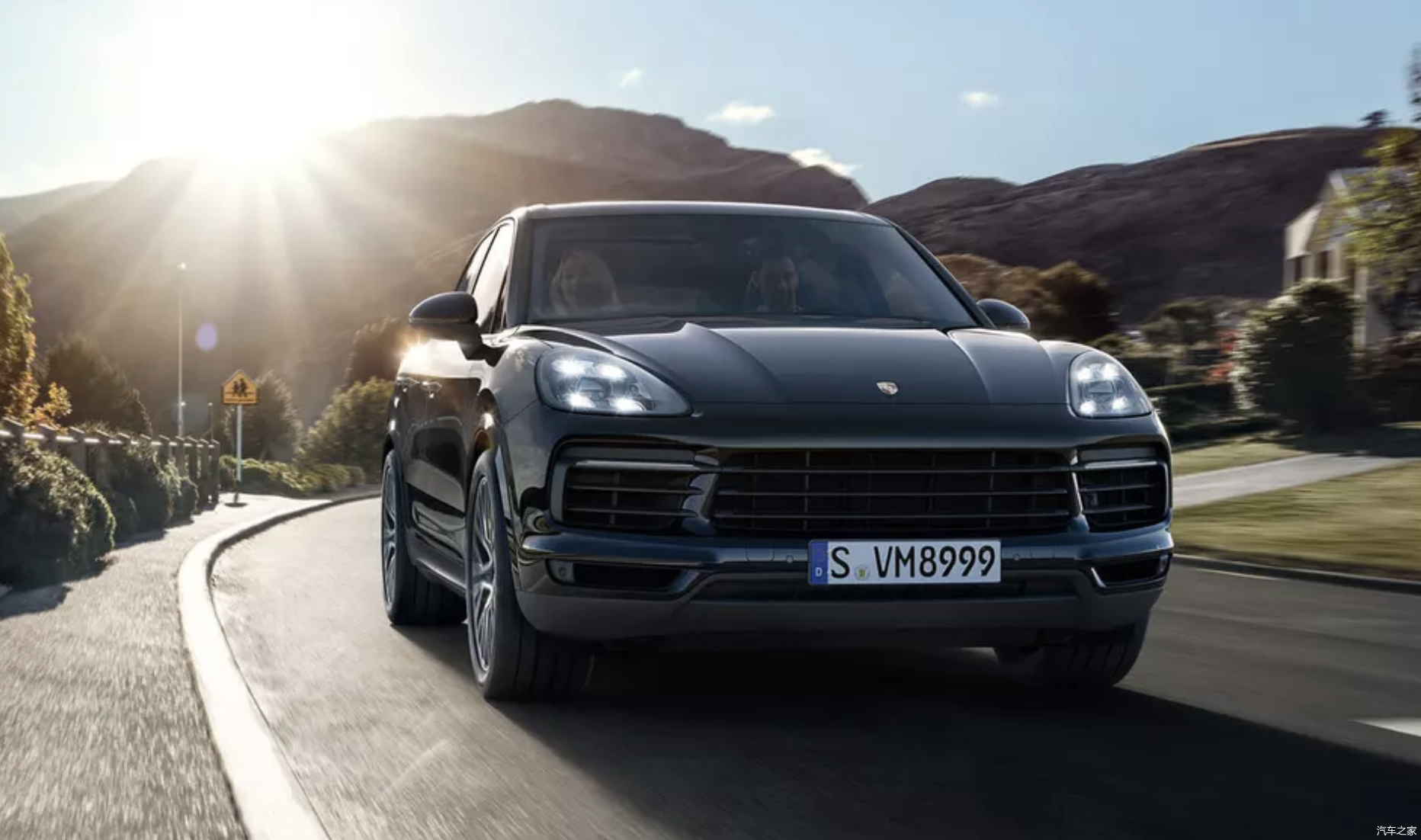 保时捷cayenne卡宴从群嘲到养家爆款到底经历了什么