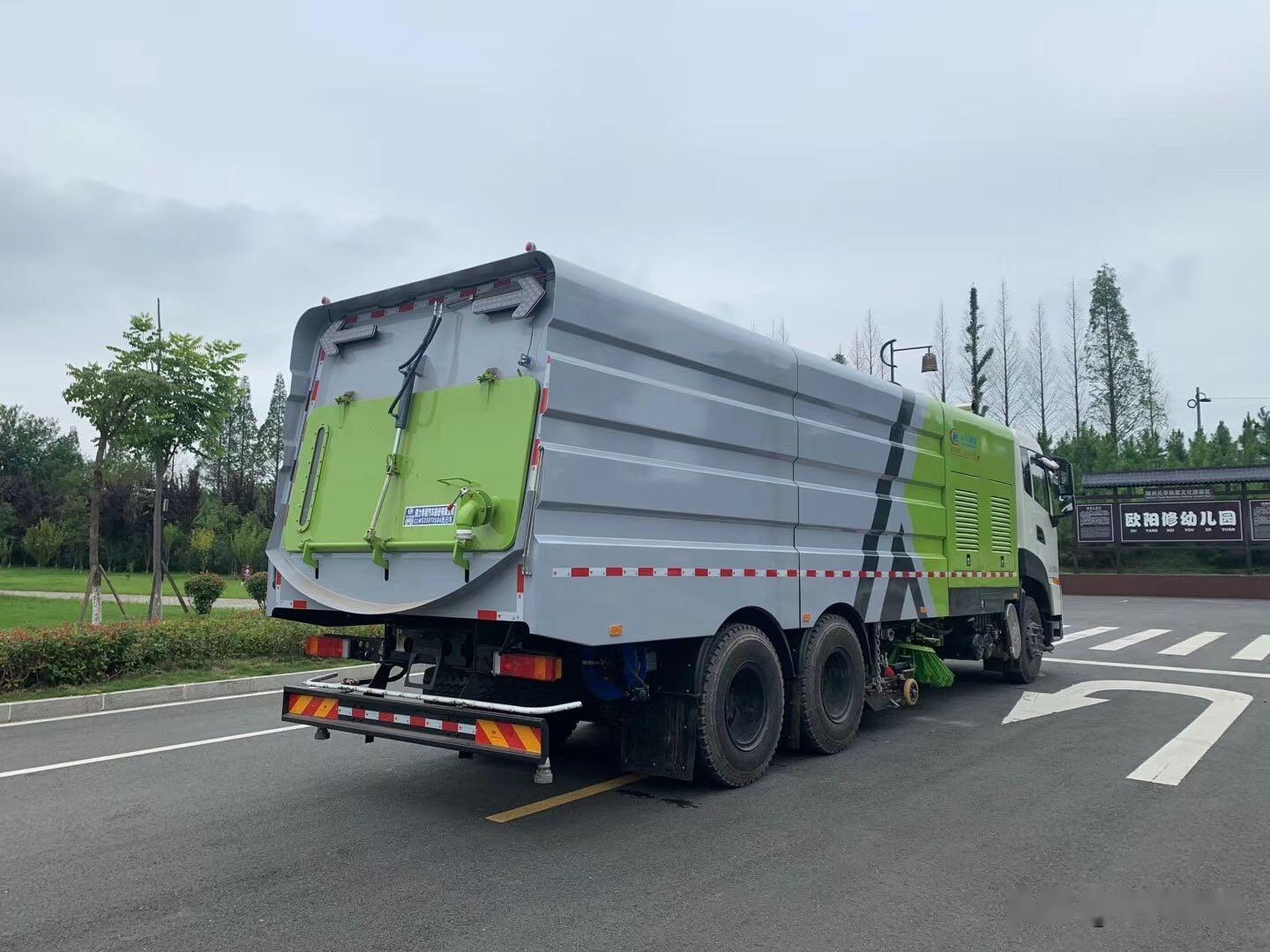 25吨东风天龙洗扫车 - 知乎