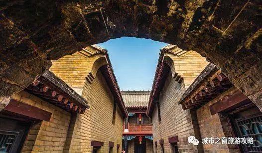 浑厚的历史底蕴康百万庄园跨越了明,清,民国三个时代,从最初的山腰建