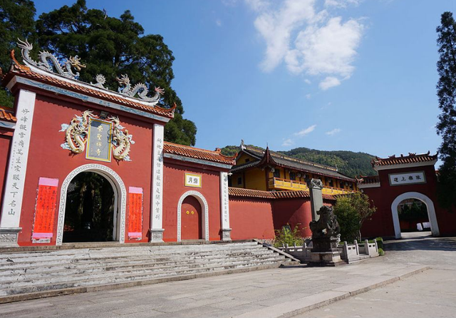 浅谈中国古建筑寺庙的布局 - 知乎