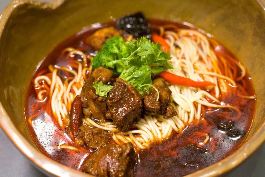 牛肉面重庆小面麻辣小面培训哪里学