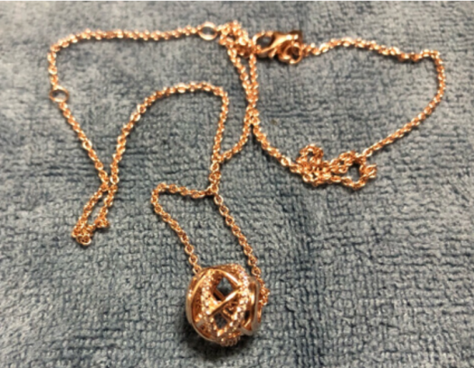 时尚饰品项链强烈推荐 v2-cf3d47f1a04de575ed002f417a943f4e_r.jpg