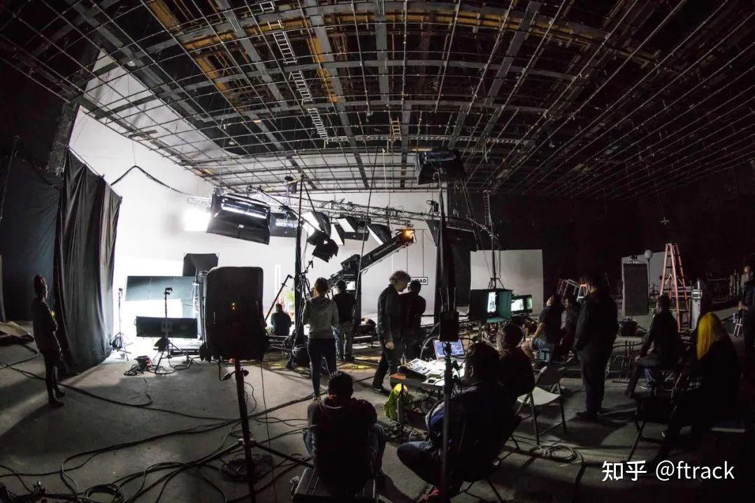 制片统筹生产经理一篇文章理清后期管理团队中的不同角色