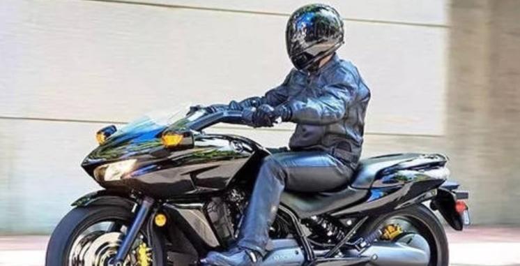 十三姨是什么摩托 v2-cfaacdf9bf2e8f5e5c9e16eba38a84eb_1440w.jpg?source=172ae18b