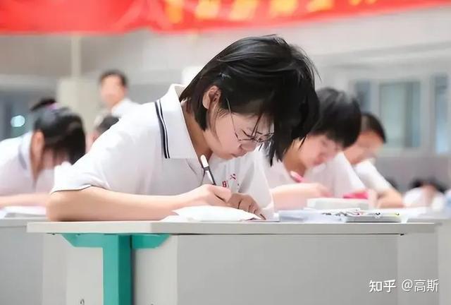 “掉下去”的二本学生，才是最多数普通人的底色 - 知乎