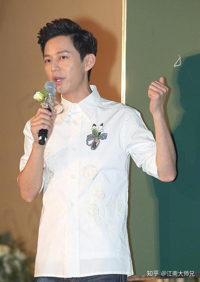 何炅谢娜最感动的时刻 v2-cfe8ba5501e9907aed9f05bb259a25b2_r.jpg