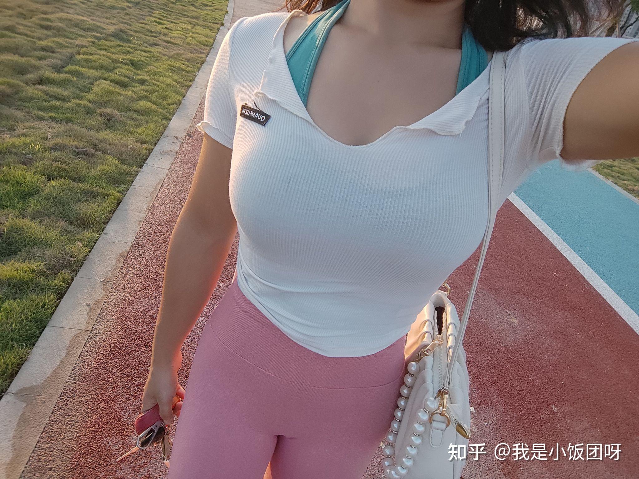 胸大的人适合穿什么样的衣服