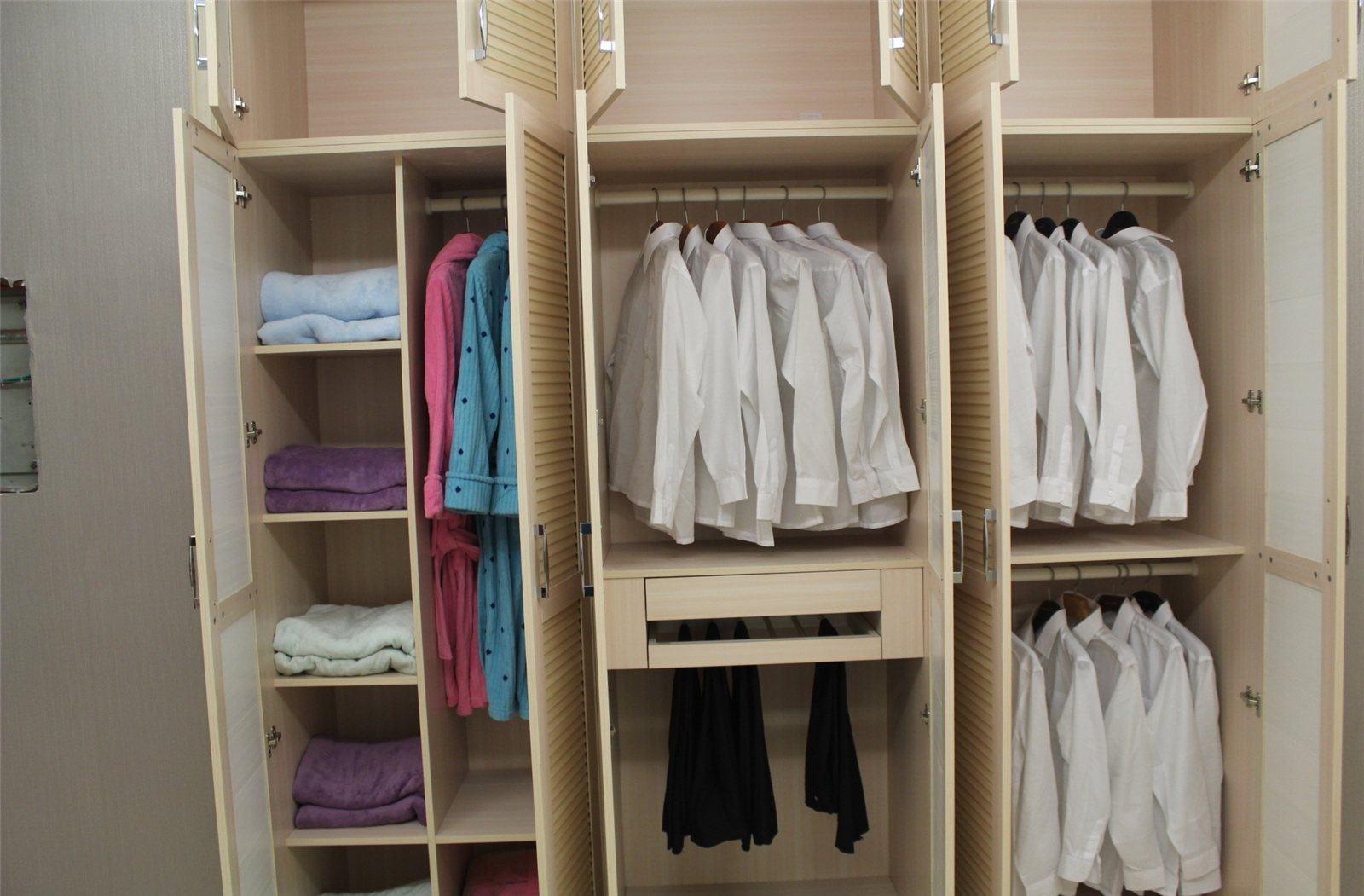 家具厂定制和木工现场做衣柜有哪些区别 - 知乎