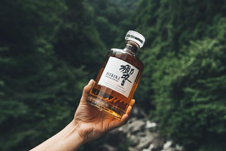 瓶子比酒贵 三得利旗下这款酒 堪称日本最美威士忌 知乎