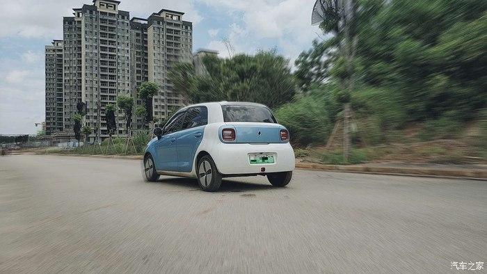 分享一下爱车欧拉黑猫的车身配置和魅力外观