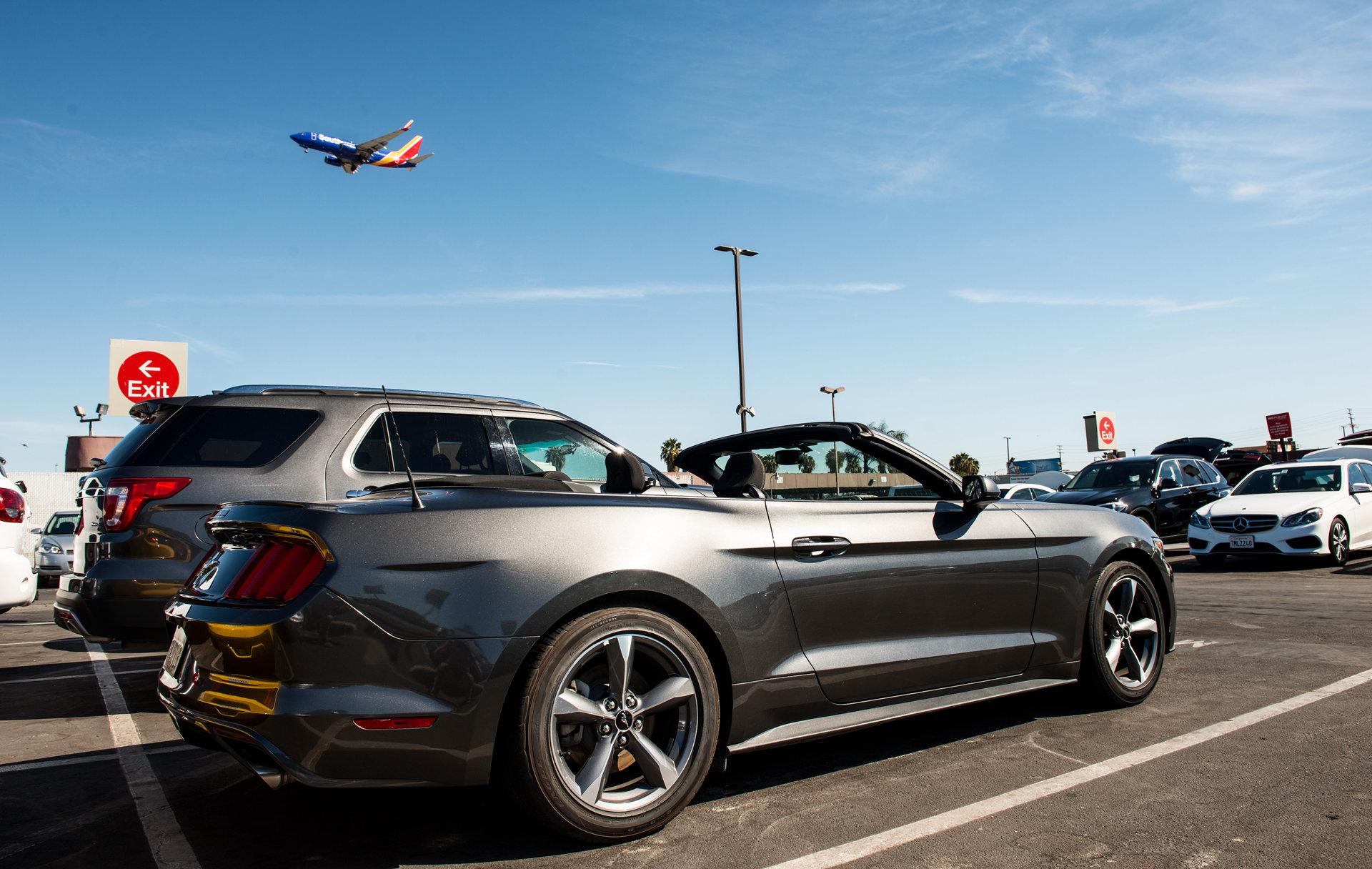 福特2.3T野马和福克斯RS哪个更值得购买?