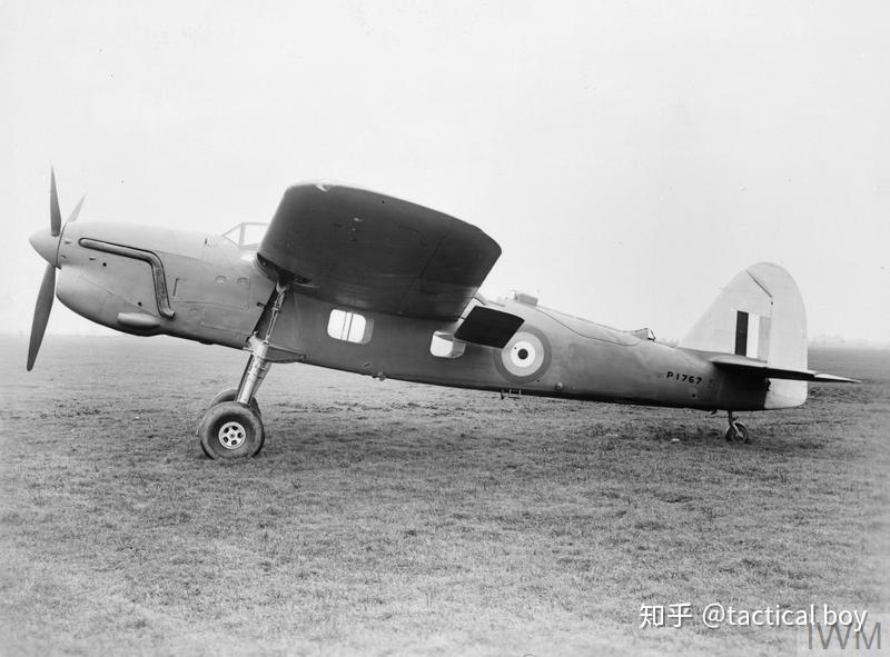 莫道君行早更有早行人英国皇家海军梭鱼俯冲轰炸机的故事