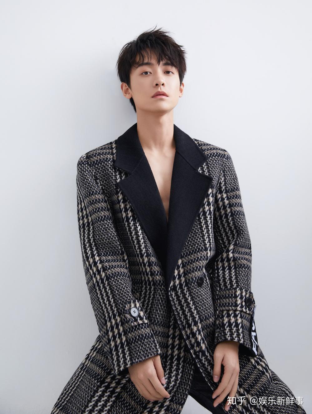 赵志伟秋季写真曝光翻车总裁大反转熟男魅力不可挡