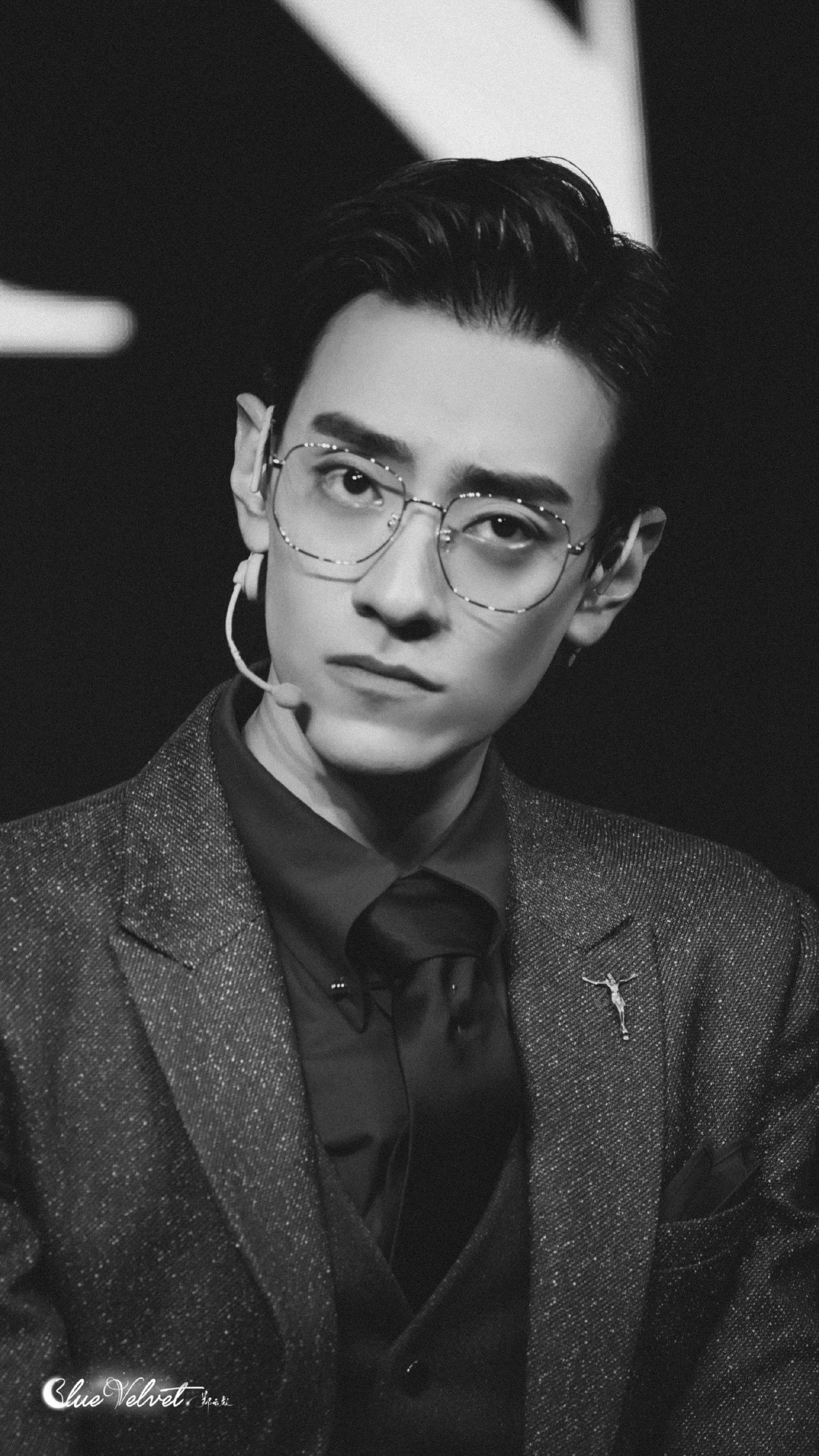 中外演艺圈哪些男演员最适合演斯文败类型的角色