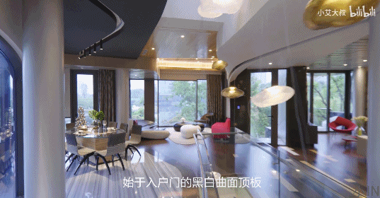 成都1.5亿豪宅火了!一小张地毯10w,买就送游艇码头,网友:都很满意,就差钱了。 - 知乎