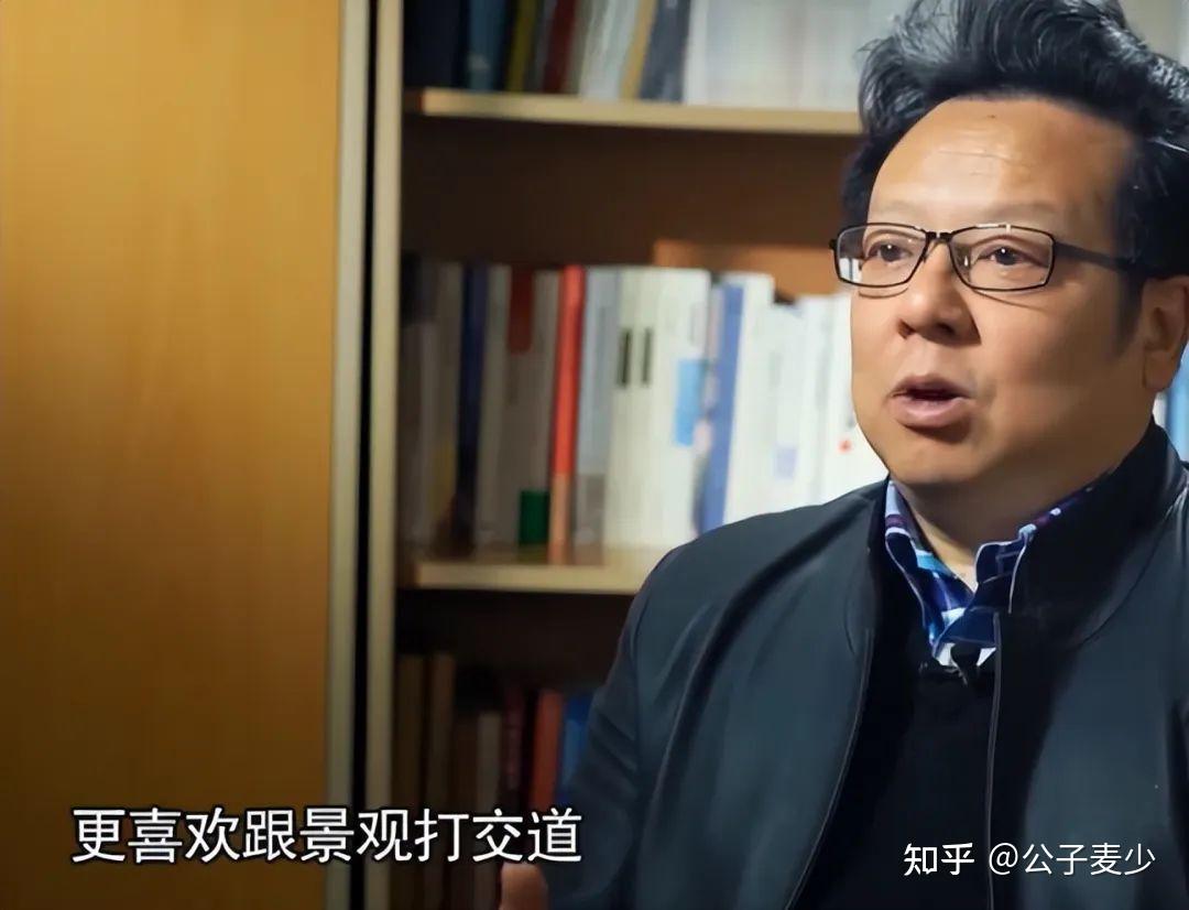 紫橙色记者矢量中国记者日节日宣传中文海报 - 模板 - Canva可画