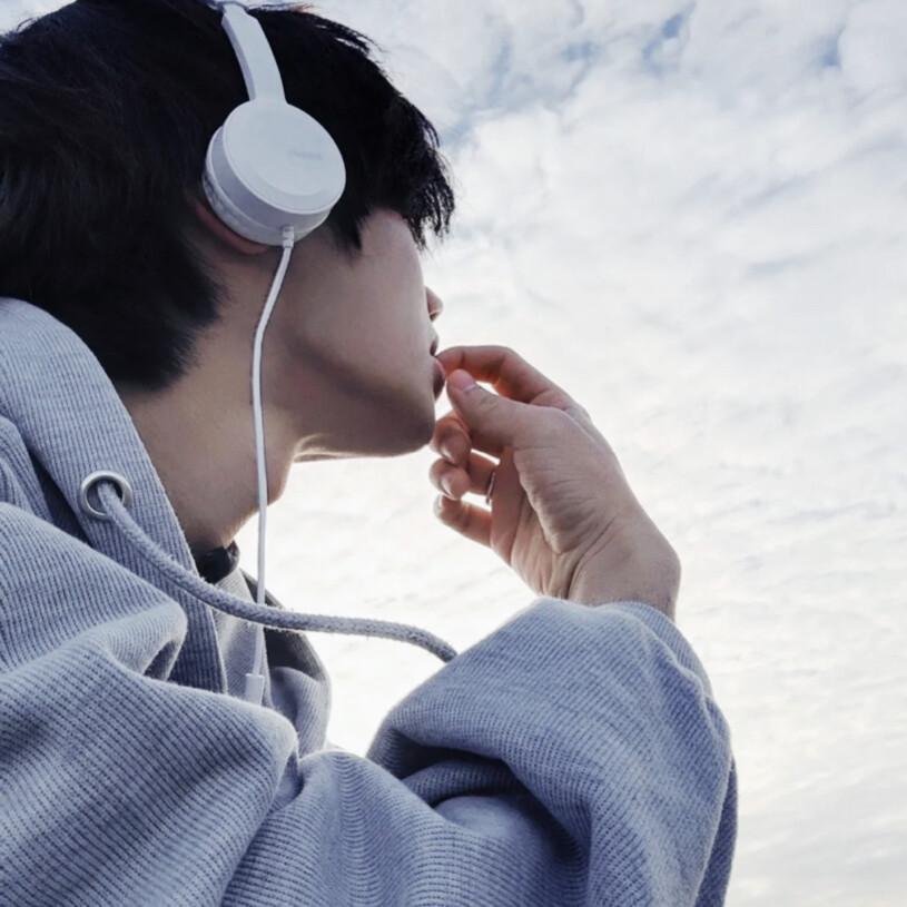 有没有一些干净清爽的男生头像?