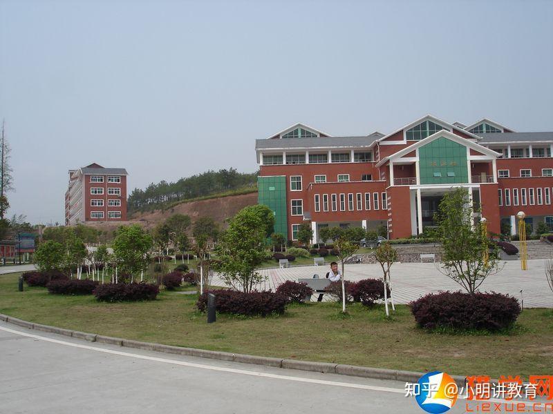 武夷山职业学院