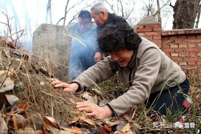 也被逐一调查,可这一调查不要紧,恶性累累的冯志明直接被送进了监狱