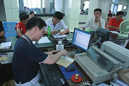 刚入职公务员想要从办公室转岗到业务科室该怎样给领导说呢