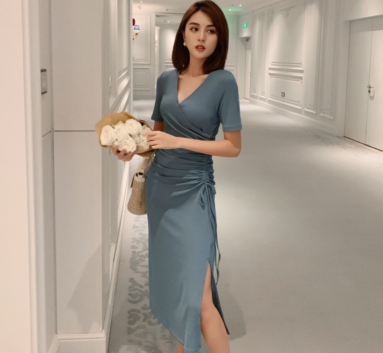 如何让自己更自信更有气质 v2-d1ffd67b147e50278b24537113b459e5_1440w.jpg?source=172ae18b