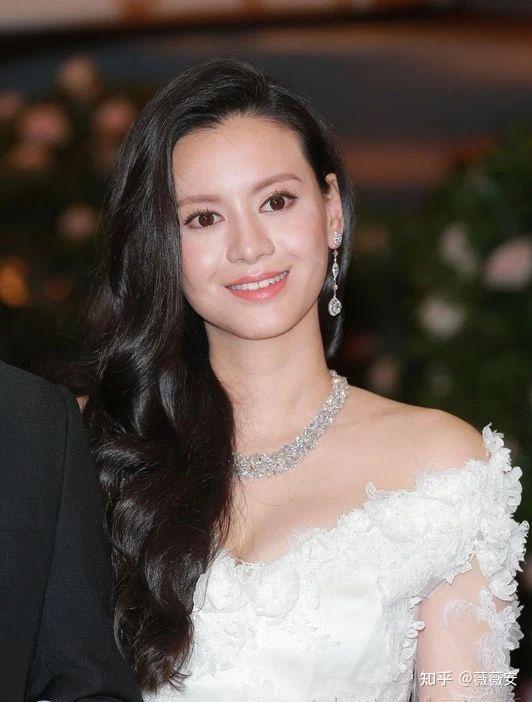 香港真名媛图鉴她一出现富婆李嘉欣和千亿儿媳徐子淇都要靠边站