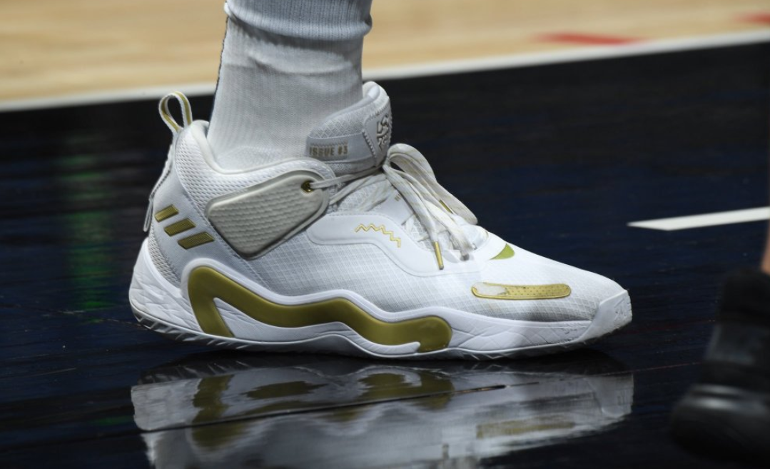 曼恩砍39分助快船晋级,50年首次进西决,脚踩pg5大放异彩 - 知乎