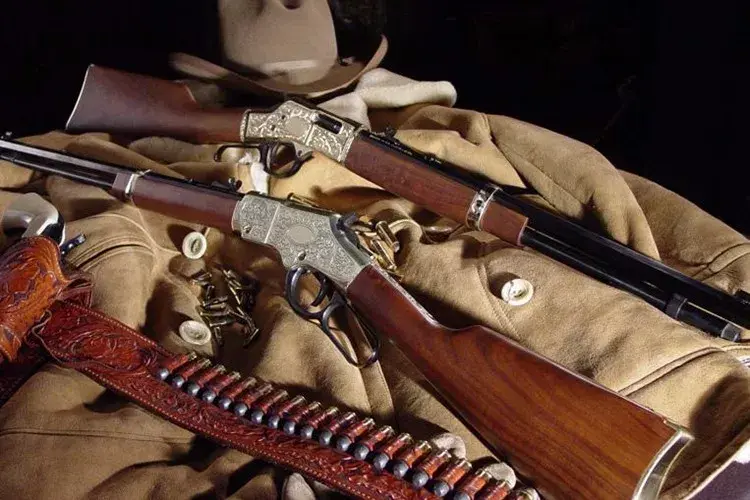 韦森(daniel wesson)成立了史密斯和韦森公司(后改为火山连珠武器公司