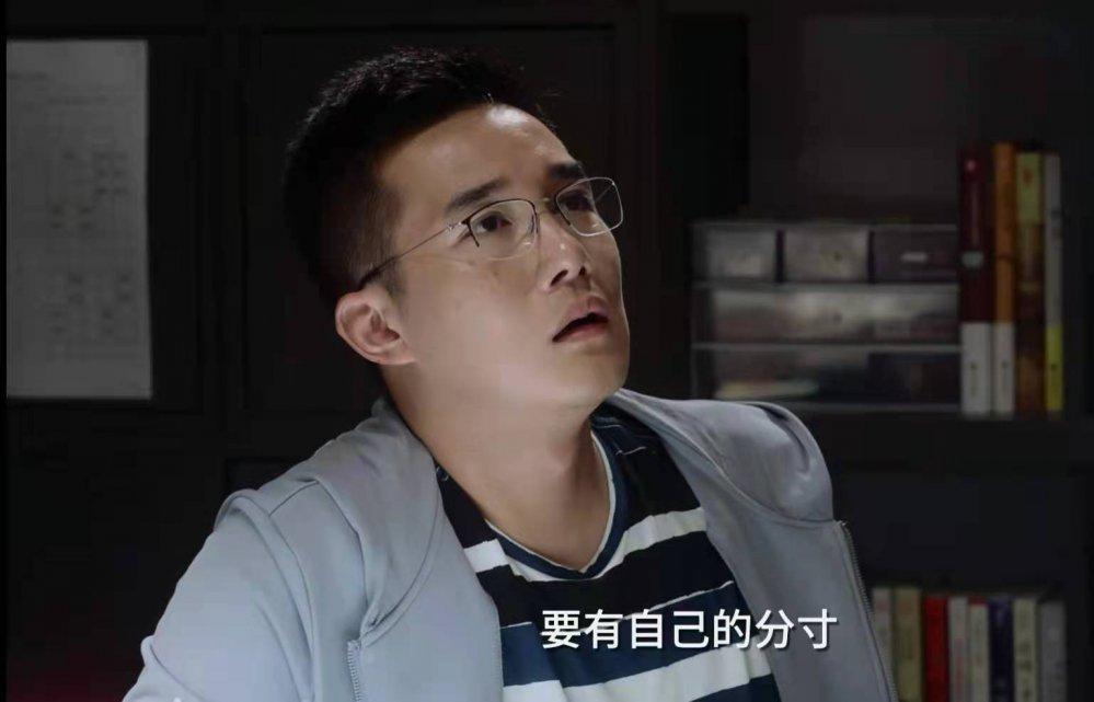 小舍得里的钟老师和gto里的鬼冢老师竟然如此不同可悲