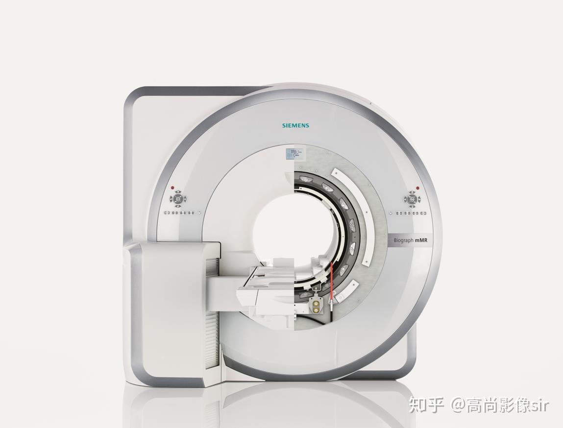這就讓人心生害怕了,不是說核磁共振沒有輻射的嗎,為什麼還用那麼厚的