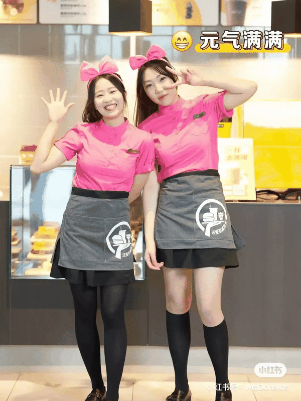 麦当劳上演“制服诱惑”，鬼才营销不得不服！ - 知乎