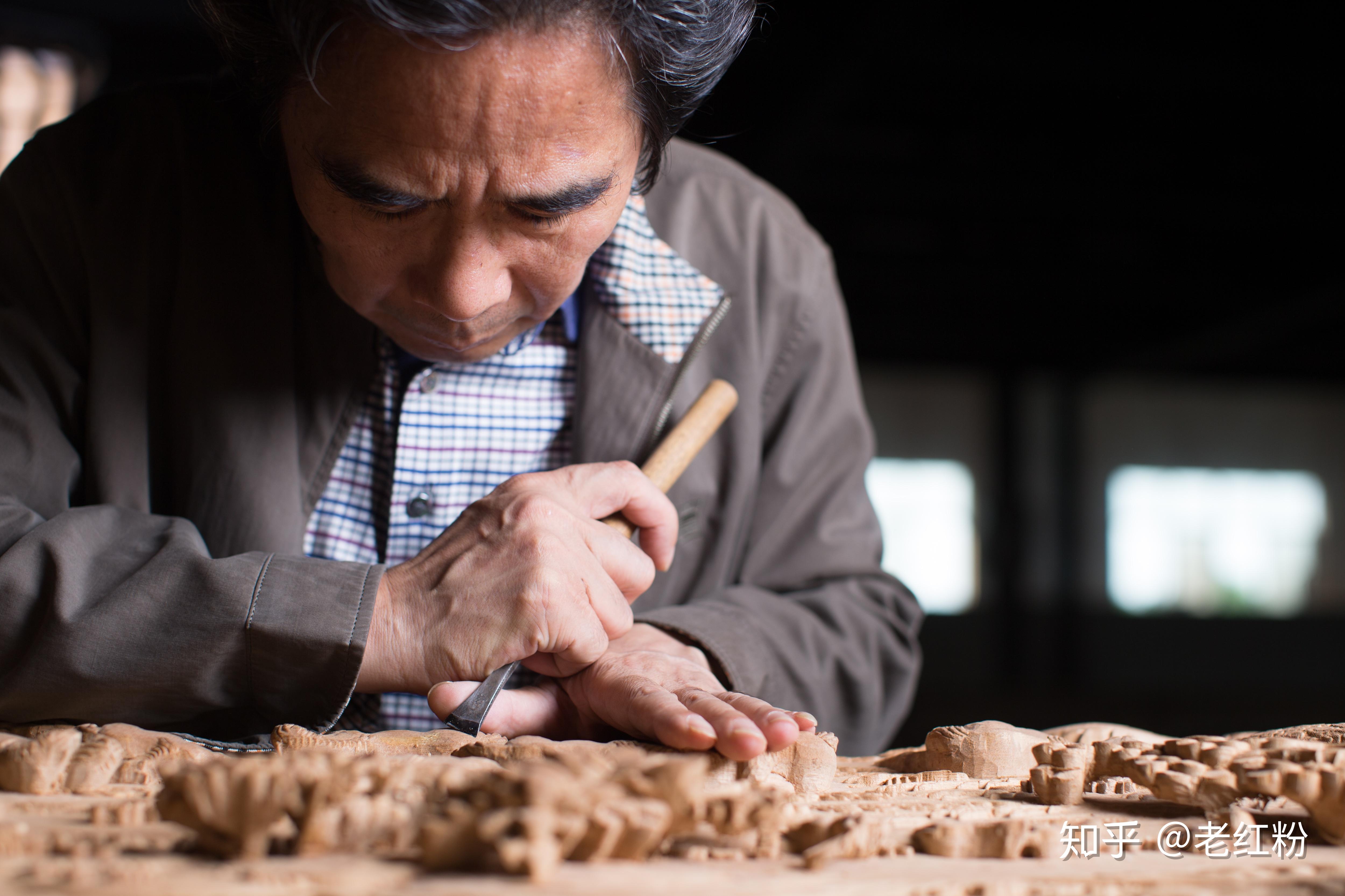 中国木雕艺术大师楼增良