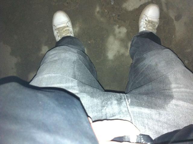 这个人因为在过山车旁边卖尿不湿据说现在已经是千万富翁了