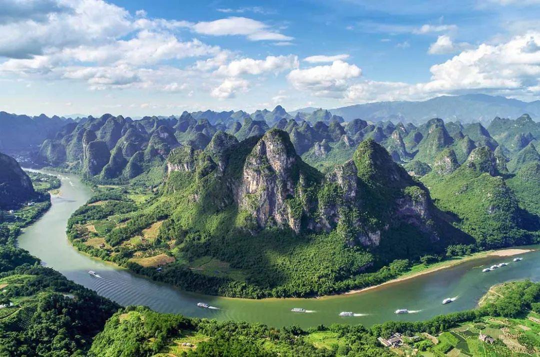 桂林龙脊梯田田心村第一湾卓笔峰相公山漓江渔火摄影团