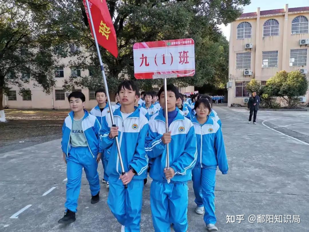 油墩街中学图片