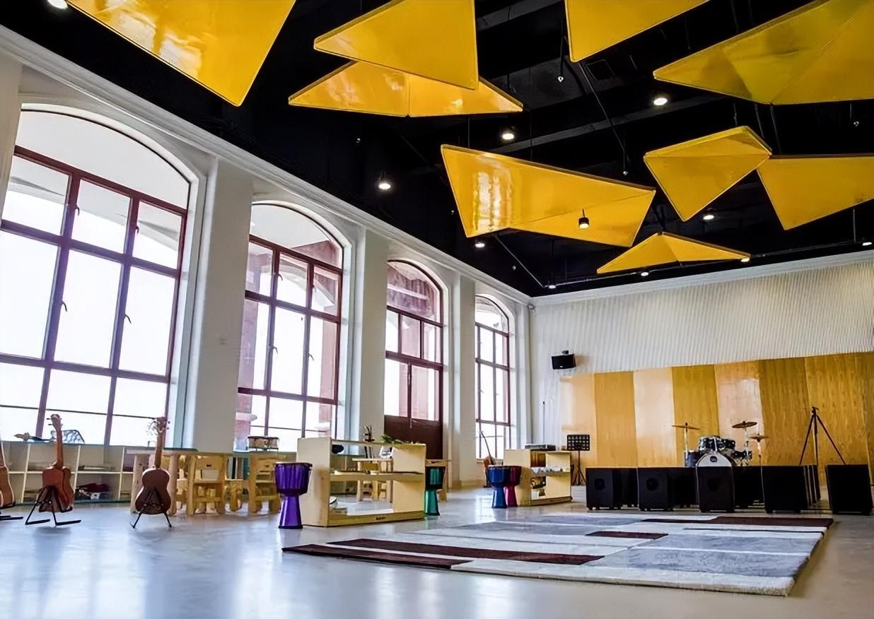 幼儿园变身记—佛山布鲁森国际幼儿园:突破教室形态的造梦